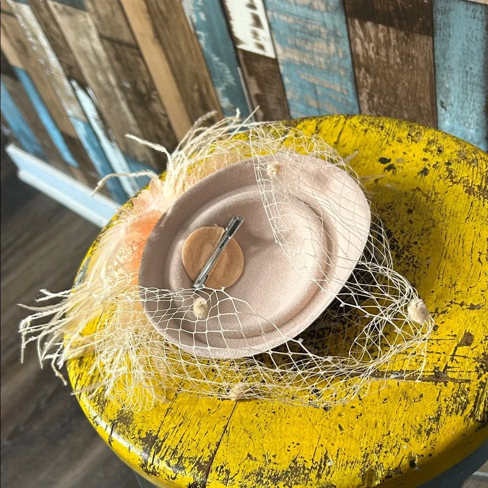 Chic Blush Feather Fascinator Headband - Picture 5 of 13